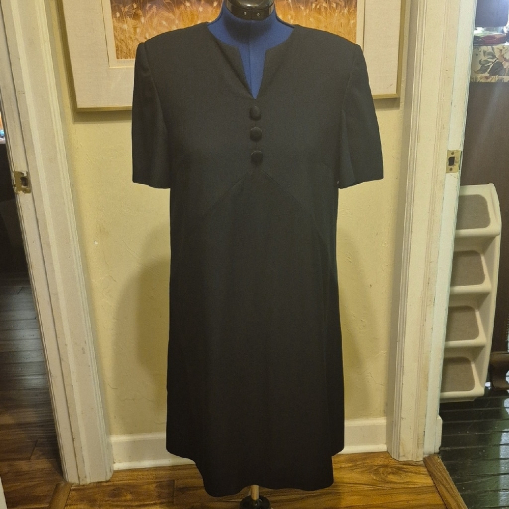 Carolina Herrera StudioSaks Fifth Avenue Black Dress.Sz 12.Vintage 90s.(#1936)